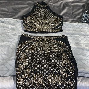 Black and gold two piece set